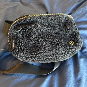 lululemon athletica Charcoal Sherpa Crossbody Bag